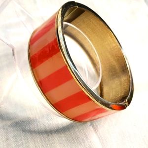 Vintage Peach Shades Enameled gold tone Striped  hinged bracelet